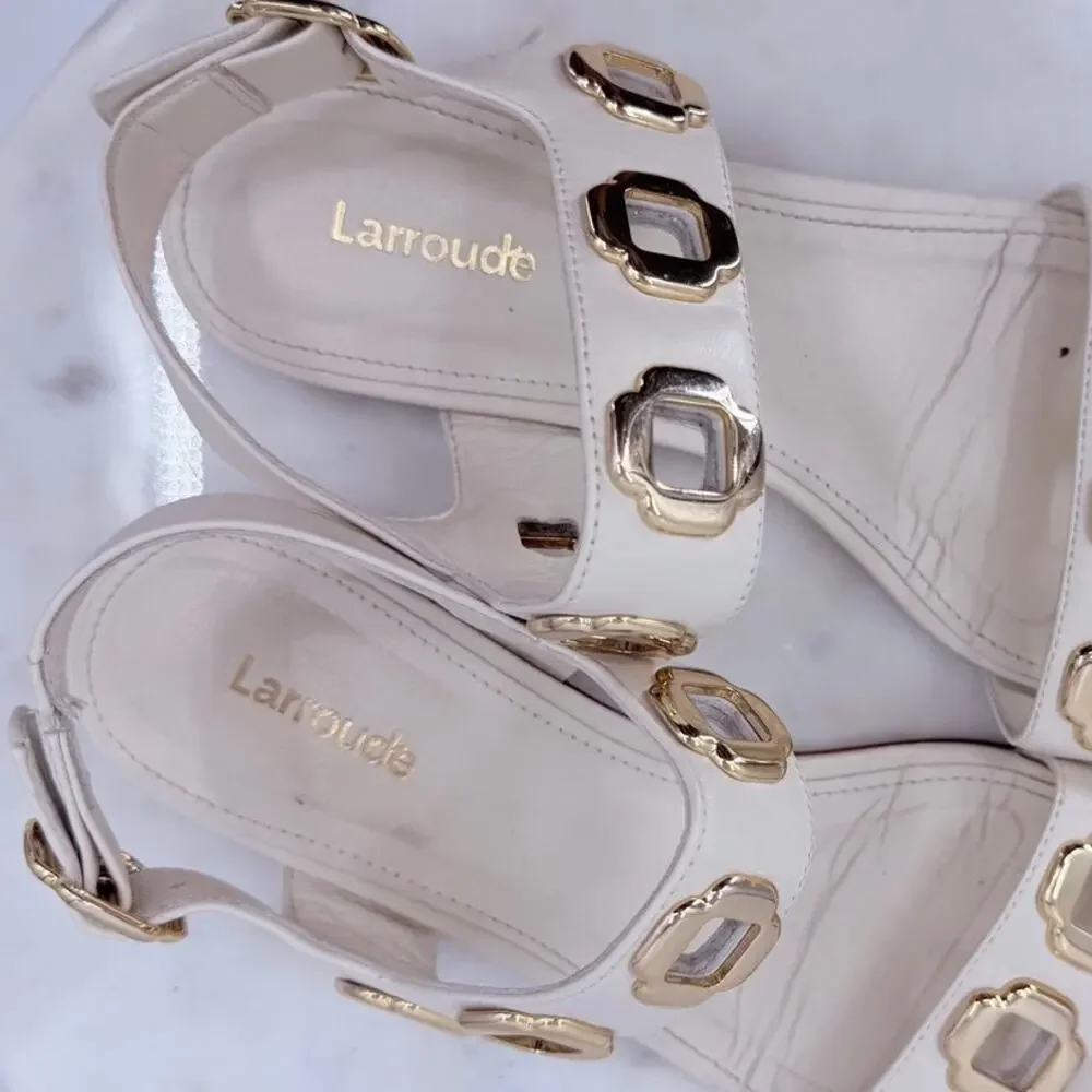 Larroudé Milan Flat Sandal Ivory Leather Gold Chain Size 8.5
